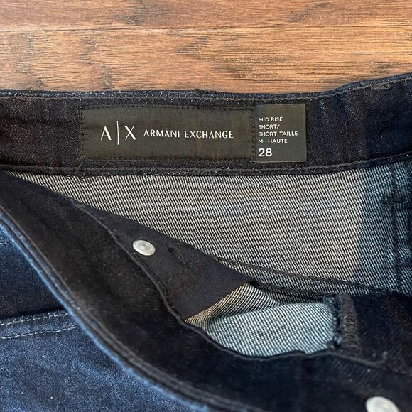 Armani Exchange Mid Rise Shorts Dark Wash size 28 New - Picture 8 of 10